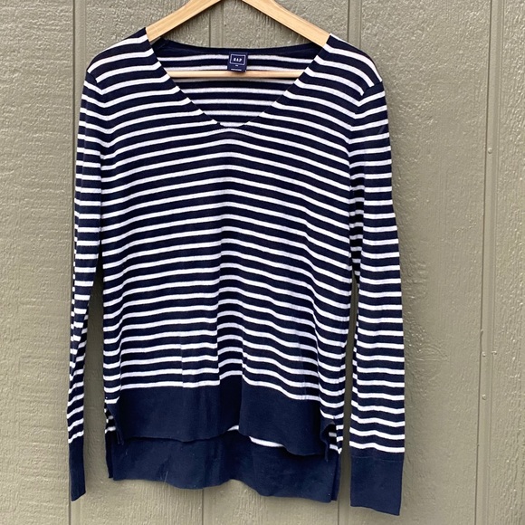GAP Women's V Neck Sweater XS Striped Blue White - Picture 1 of 6